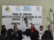 Bacalar | Trabajadores municipales podrán continuar sus estudios