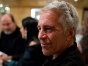Archivos del FBI revelan paso de Jeffrey Epstein por México y Cancún