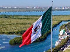 Conmemoran autoridades gubernamentales honores a la bandera nacional