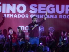 Rinde Gino Segura asamblea informativa ante más de 9 mil personas en Chetumal