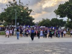 Marchan en Cancún alrededor de 4 mil personas por Día Internacional de Mujer