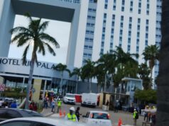 Saca a la calle hotel Riu Cancún diversos muebles por remodelación
