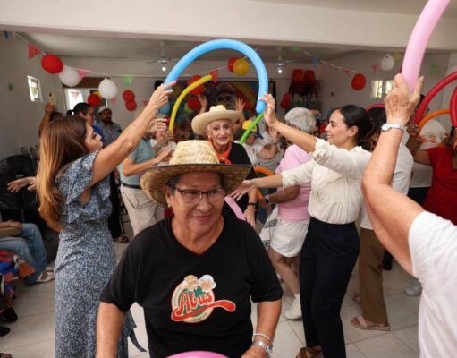 Reinauguran Ana Paty Peralta y Vero Lezama COBUS 510 con “ABUS VIERNESTAR” para adultos mayores