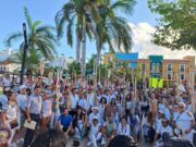 Protestan en Playa del Carmen por suspensión de la travesía maya