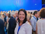 Marcan encuestas ventaja a Keiko Fujimori rumbo a comicios del 12 de abril