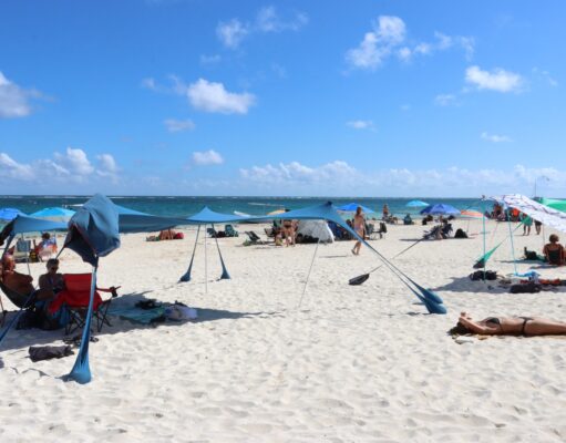 Registra Puerto Morelos exitoso inicio de temporada de Semana Santa