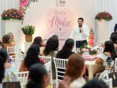 Renán Sánchez Tajonar reconoce a las madres como pilar de las familias y motor del desarrollo social
