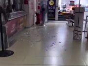 Causa hombre destrozos a terminal de autobuses de Playa del Carmen