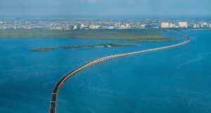 Naderías totales | Movilidad: El reto que viene tras la inauguración del puente sobre la laguna Nichupté en Cancún