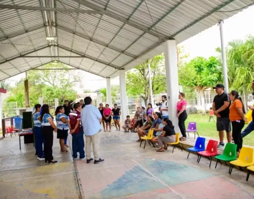 Respaldan asociaciones de padres de familia decisión de mantener el calendario escolar sin modificaciones