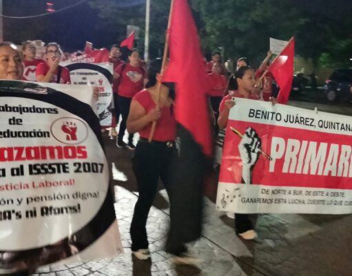 Magisterio de Quintana protesta en Cancún: exigen abrogación de la Ley del ISSSTE