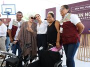 Ana Paty Peralta da respuesta a ciudadanos en el «Día del Pueblo»
