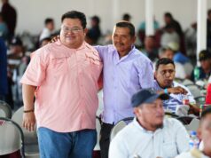 Chacón reconoce a los padres trabajadores del Ayuntamiento por su compromiso con el pueblo