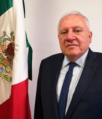 Pájaros en el Alambre | Levanta PT la mano de Rafa Marín, lo registrará también como su candidato