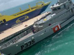 Choca embarcación de la Marina contra ferry de Ultramar en Isla Mujeres