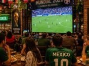 Podrían pagar restaurantes hasta 23 mil pesos por transmitir el mundial 2026