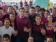 Gino Segura refrenda la unidad de Morena con recorrido y asambleas informativas en Bacalar