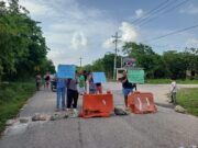 Bloquean habitantes de Nuevo Durango carretera a Cobá
