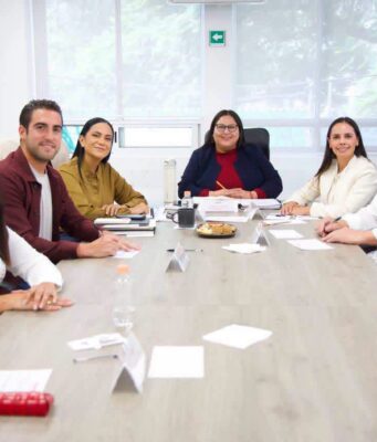 Se reúnen los 4 aspirantes a coordinador estatal con dirigencia nacional de Morena