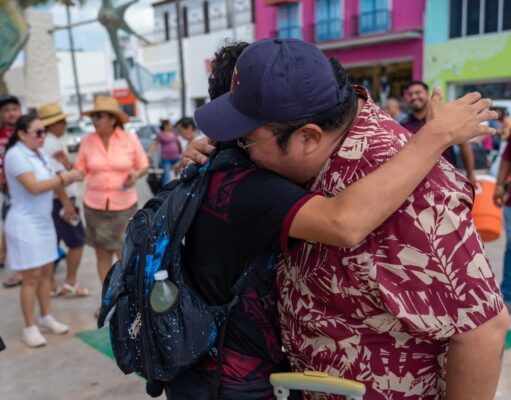 Chacón recibe a los Campeones Estatales de la Paralimpiada 2026 en su regreso a Cozumel