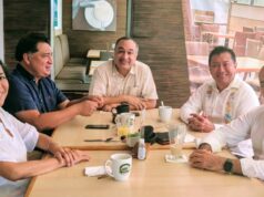 Sostienen encuentro figuras de partidos de oposición en Quintana Roo