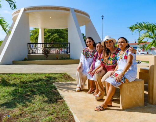 Entregan Mara Lezama y Mary Hernández parque rehabilitado en Tihosuco para fortalecer el tejido social