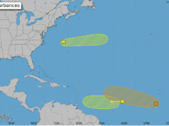 Aumenta NHC vigilancia ante posible formación de depresión tropical que avanza hacia el Atlántico