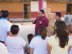 Chacón supervisa instalación de aires acondicionados en primaria Irma Delfina López Bersunza