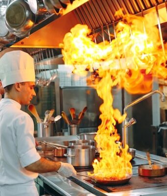 Opinión | El costo de la improvisación en el manejo de restaurantes | Alma Mater | Angélica Selene Sterling Zozoaga