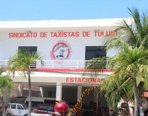 Preparan taxistas de Tulum plataforma digital con tarifas