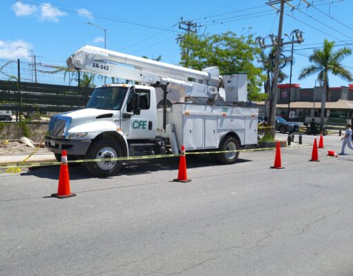Continúan cortes de la CFE en Playa del Carmen