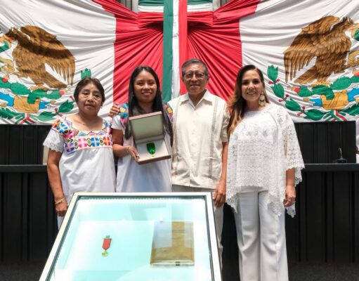 Reconoce Mara Lezama la fuerza, identidad y liderazgo de las mujeres mayas con la Medalla al Mérito Mujer Indígena Maya “María Petrona Uicab”