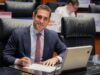 Deja Gino Segura deja cargo como senador
