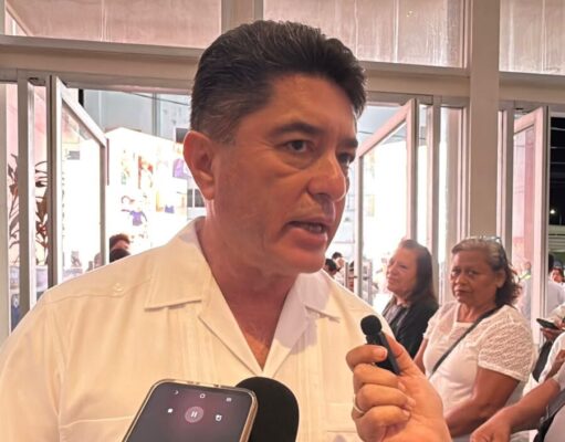 Llama Félix González Canto a esperar los tiempos rumbo a 2027