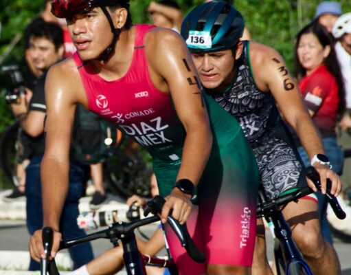 Cozumeleños sobresalen en el Triatlón Astri 2026