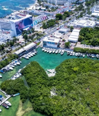 Da luz verde Semarnat a una marina flotante en la Laguna Nichupté