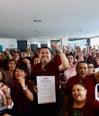 Renunciaron 5 funcionarios estatales para contender en Morena