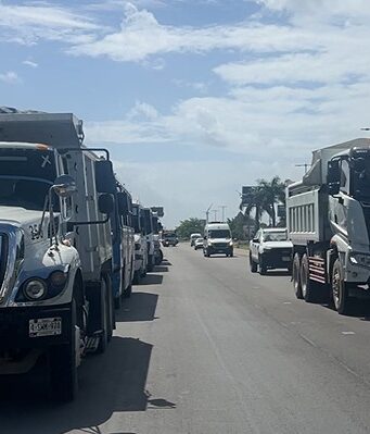 Transportistas acuerdan retirarse de la carretera 307